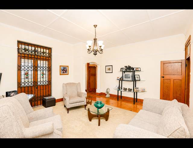 3 BEDROOM HOUSE FOR SALE IN GLENWOOD